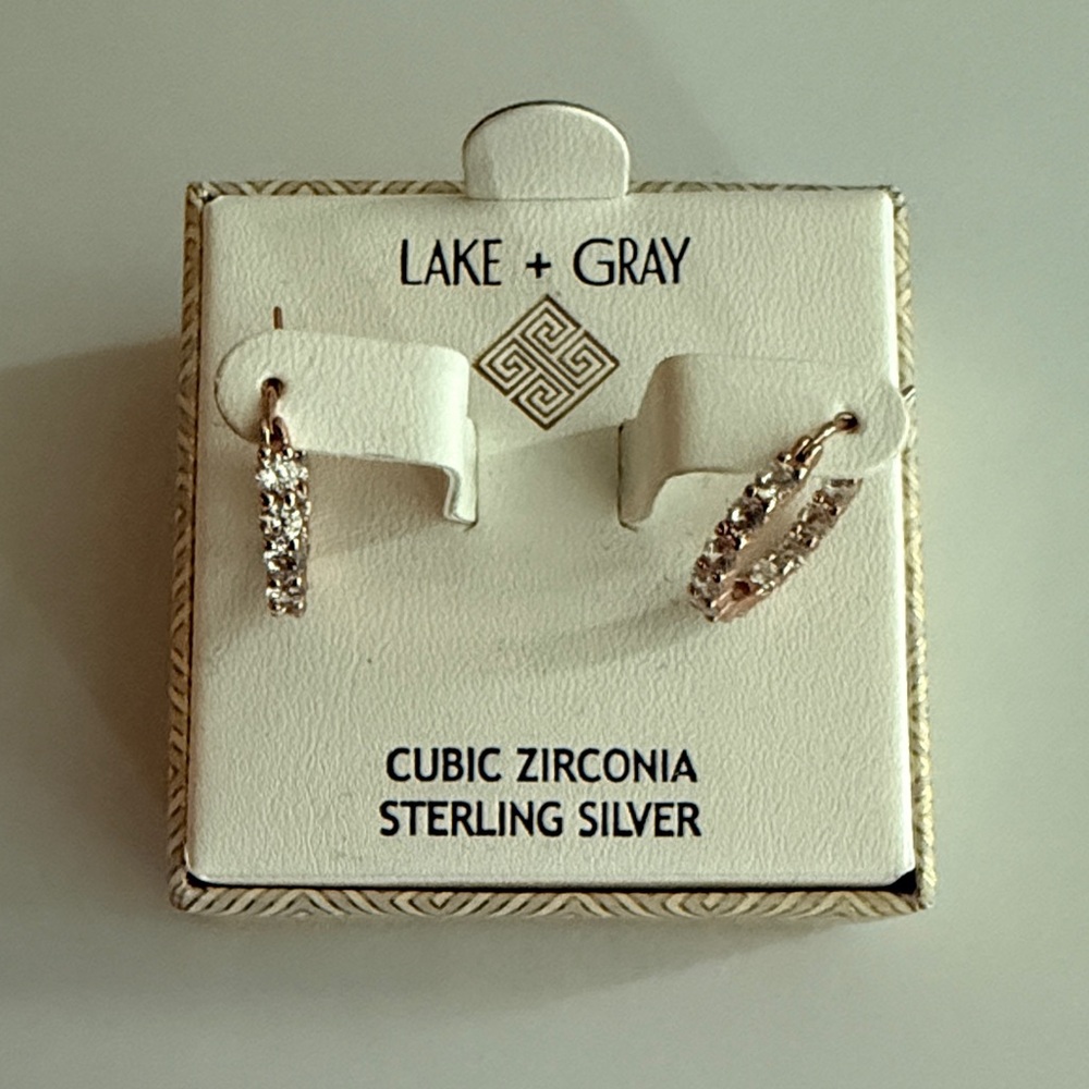 Cubic nwt Zirconia Hoop Earrings